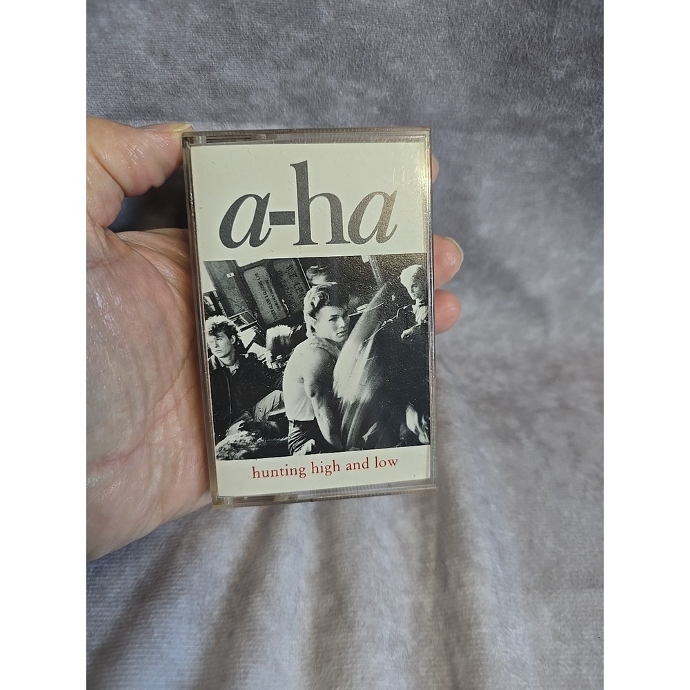Hunting High and Low by a-ha (Cassette, Jun-1985, Warner Bros.)